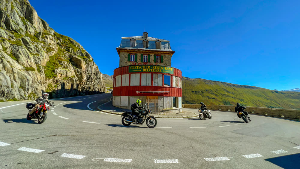 Hotel Belvedere an der Furkapassstraße beim Rhonegletscher