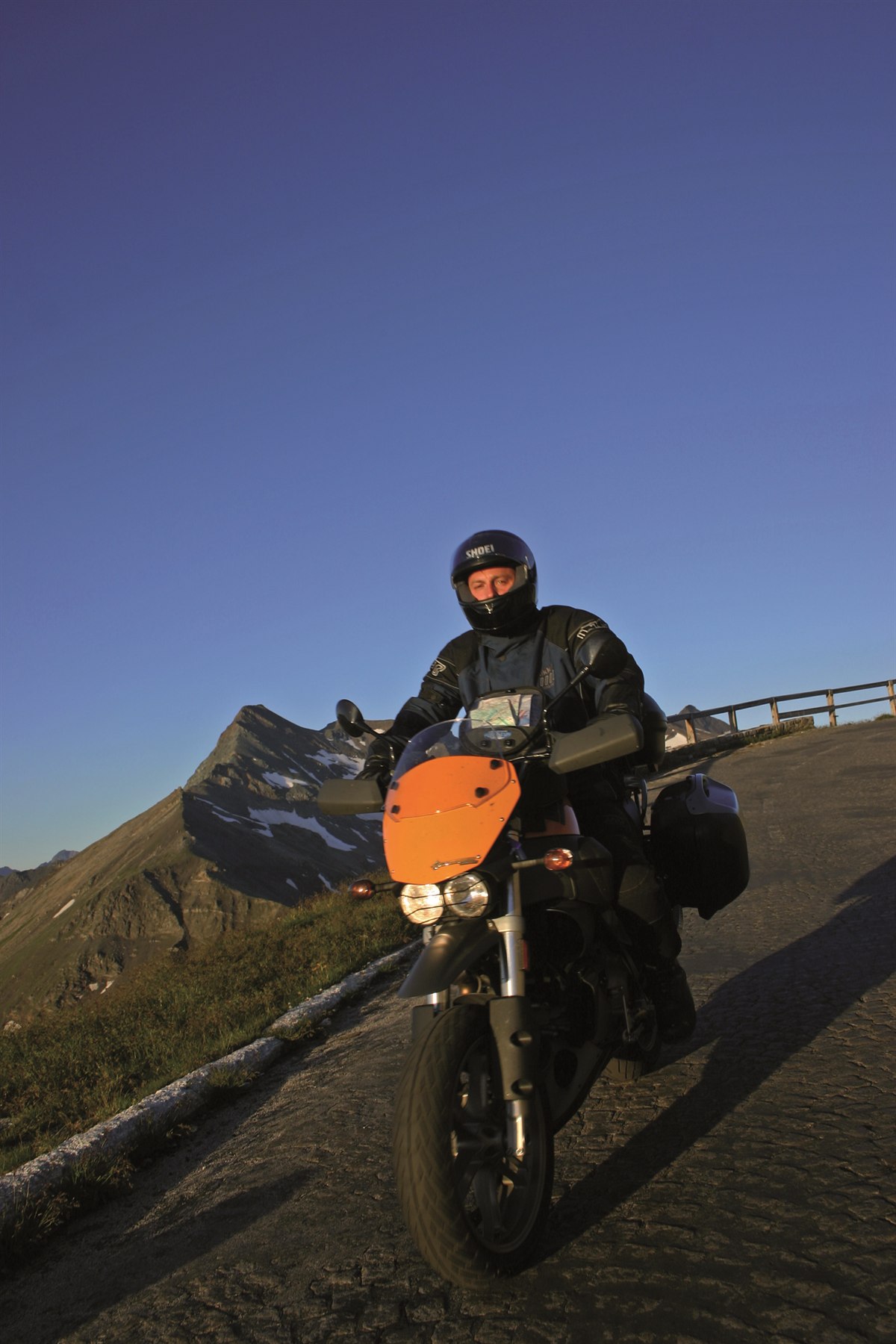 Motorradfahren in den Alpen